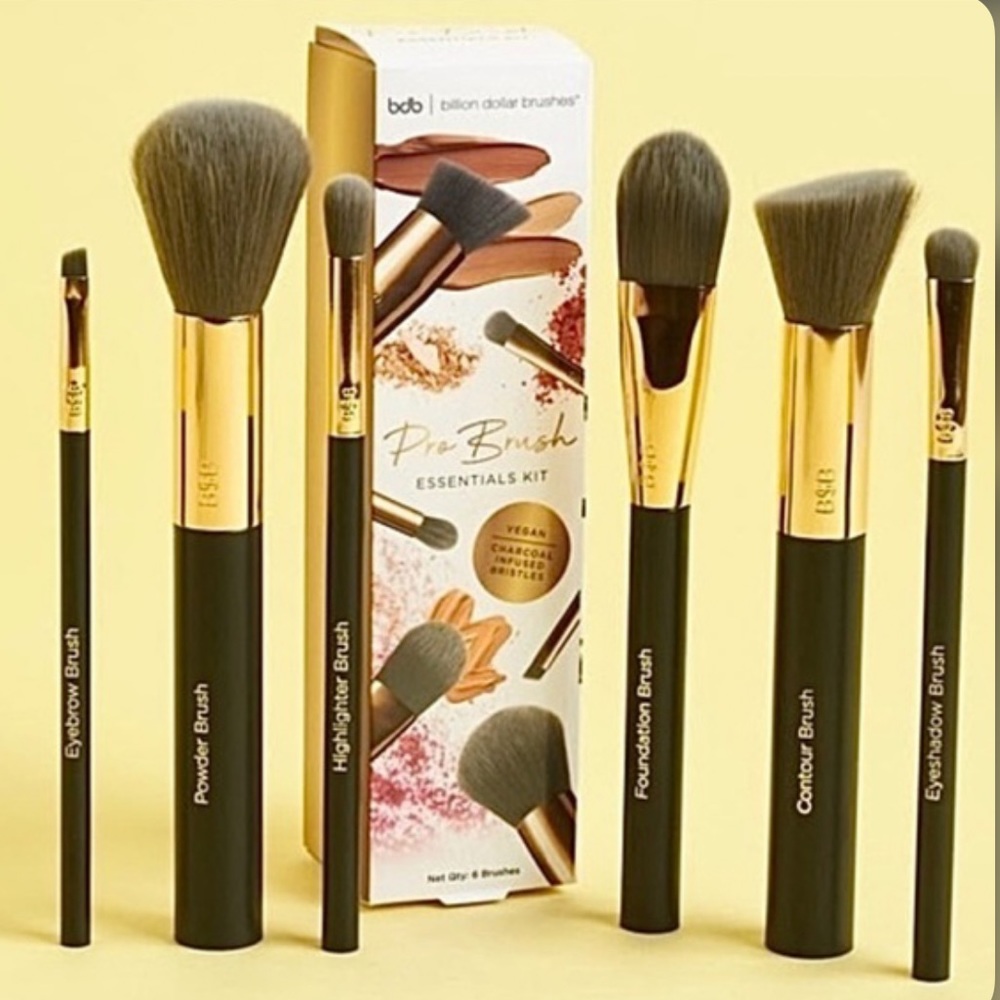 NIB Billion Dollar Brushes Pro Brush Essentials Kit